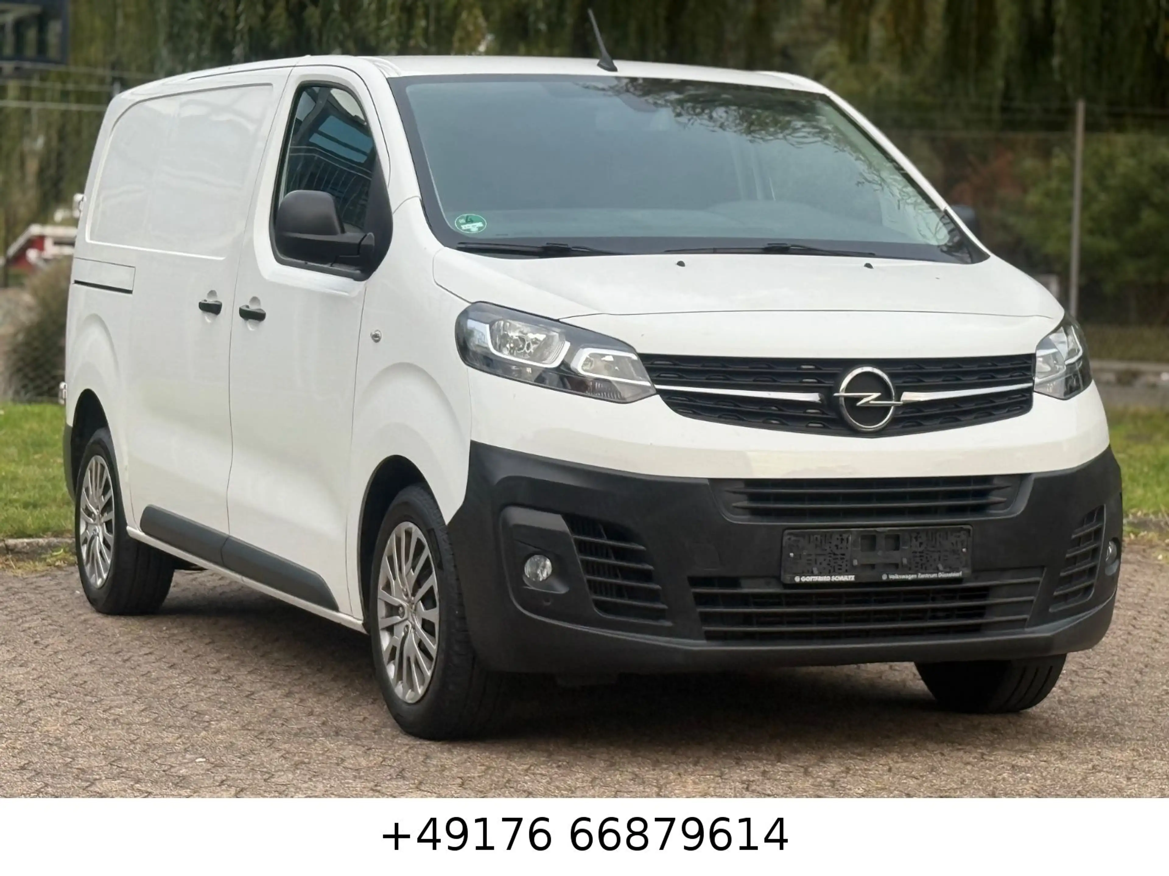 Opel Vivaro Kasten Edition M Kam/Navi/AHK