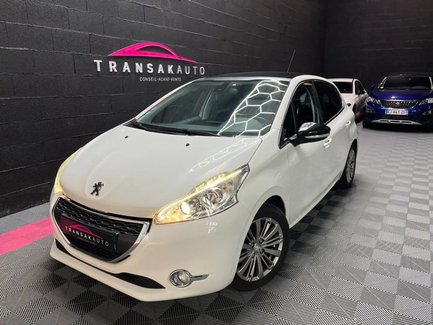 Peugeot 208 1.6 VTi 120ch BVM5 Allure Bianco - 1