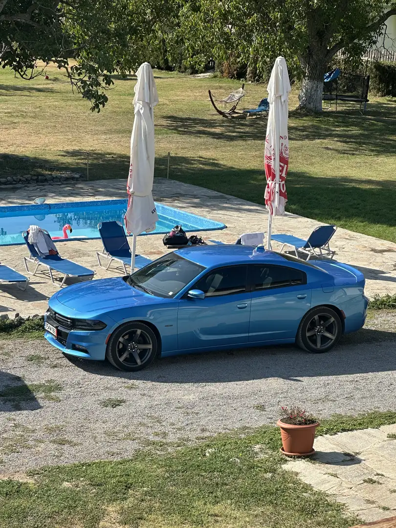 Dodge Charger 5.7 R/T HEMI Blau - 2
