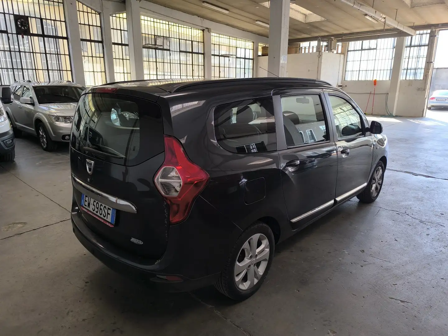 Dacia Lodgy Lodgy 1.5 dci Laureate 90cv Grigio - 2