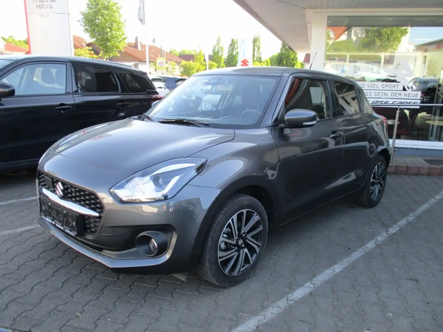 Suzuki Swift Comfort+ Hybrid Grau - 1