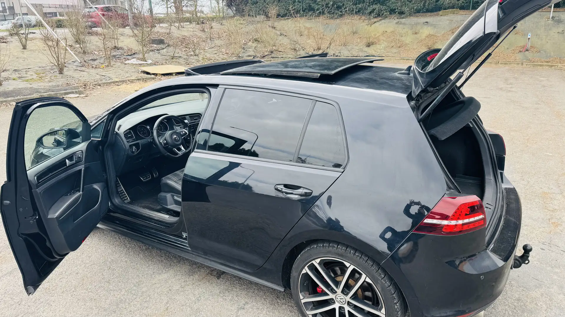 Volkswagen Golf GTD 2.0 CR TDi DSG - 2