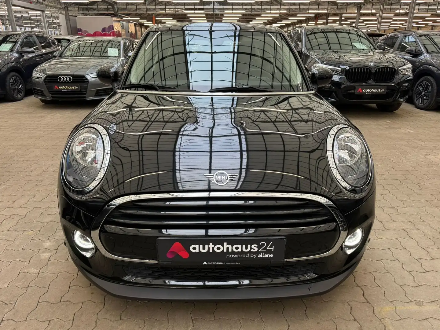 MINI Cooper 1.5  Pano|ParkAssist|Sitzhzg Schwarz - 2