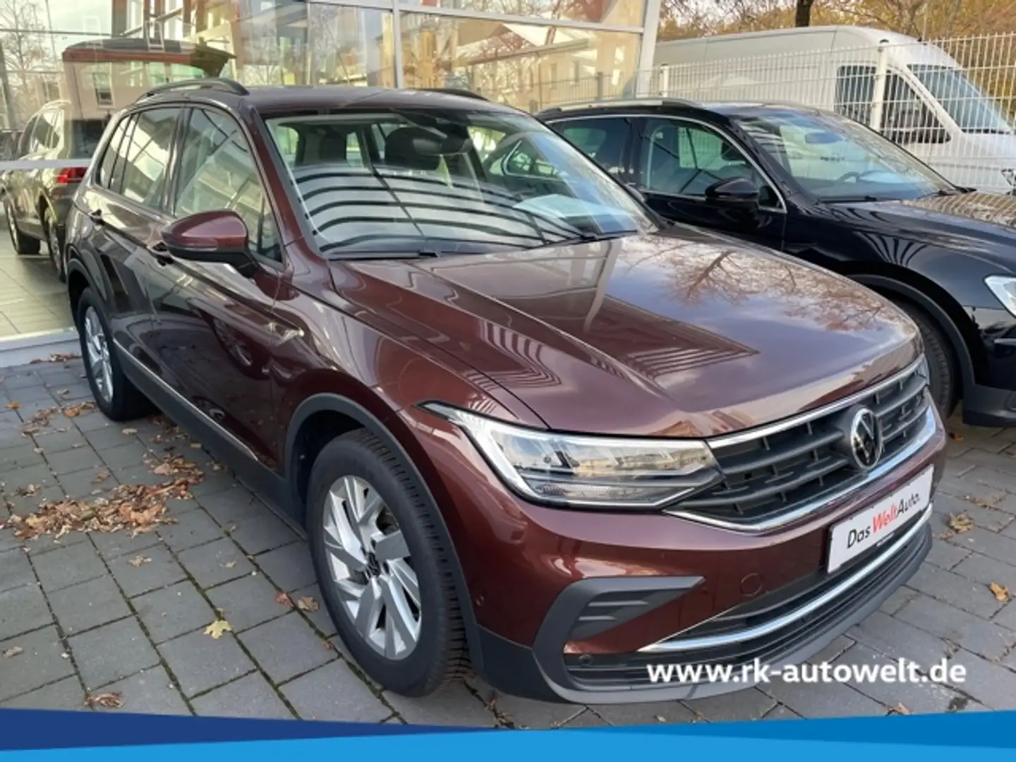 Volkswagen Tiguan 1.5 TSI LIFE NAVI LED STANDHZG ACC Parklenk. Fernl Braun - 1