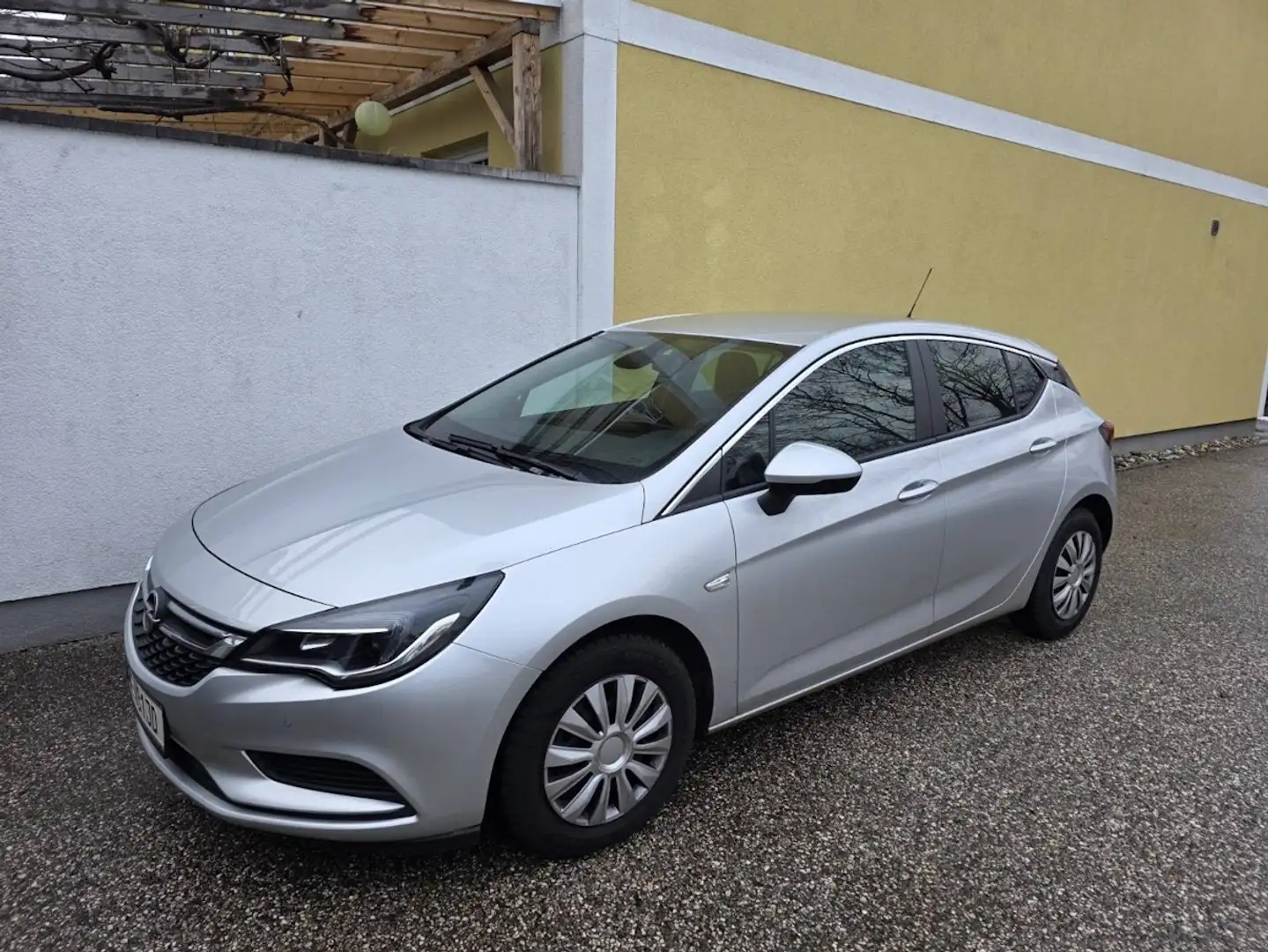 Opel Astra Astra 1,0 Turbo ecoflex Direct Injection Edition St./St. Edition Silber - 2