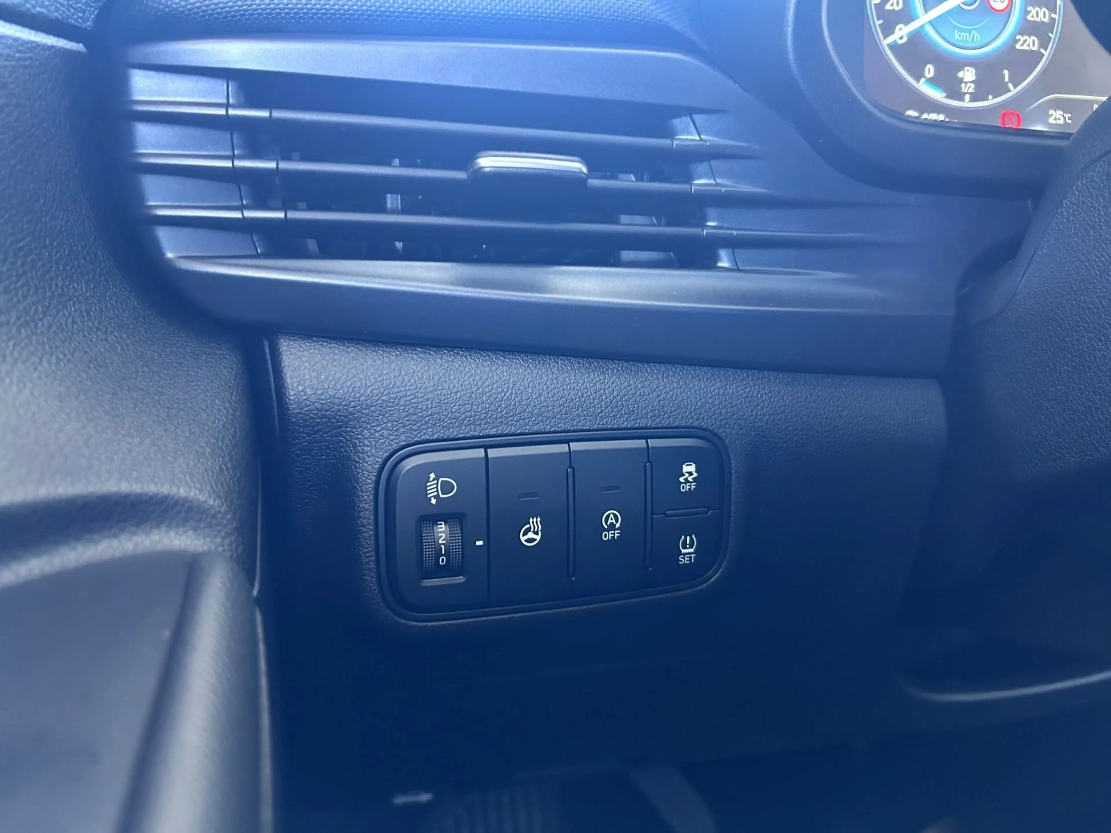 Hyundai i20 Trend Mild-Hybrid*48V* — photo 15