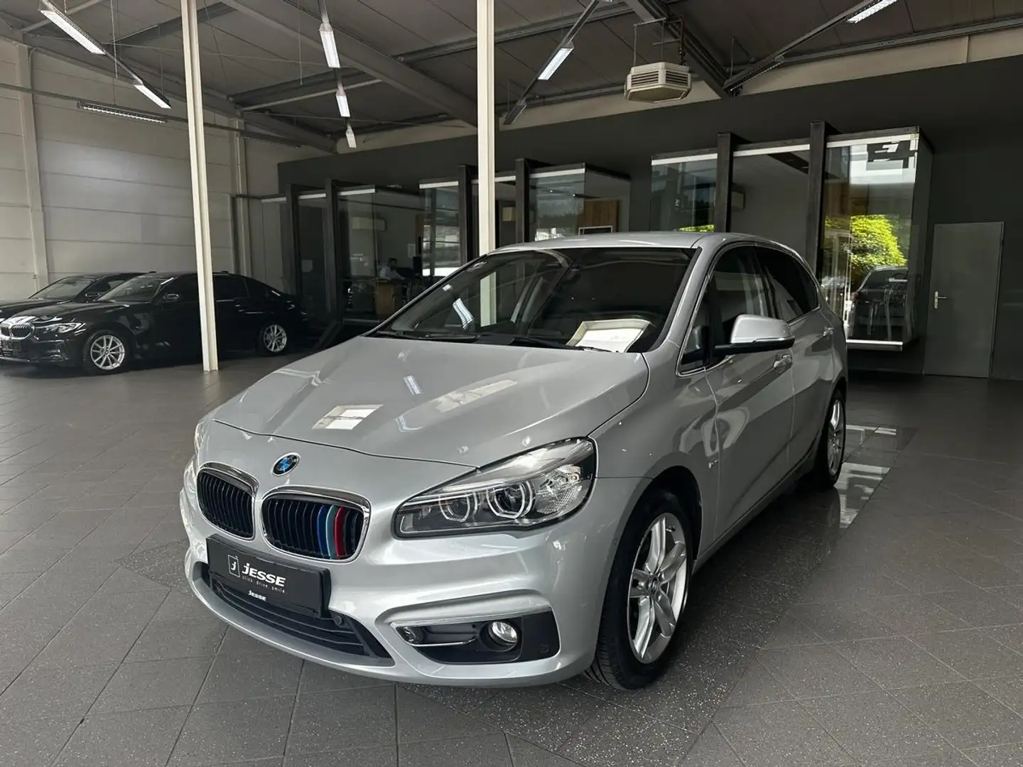BMW 220 Luxury LED Navi SHZ Leder AHK Silber - 1