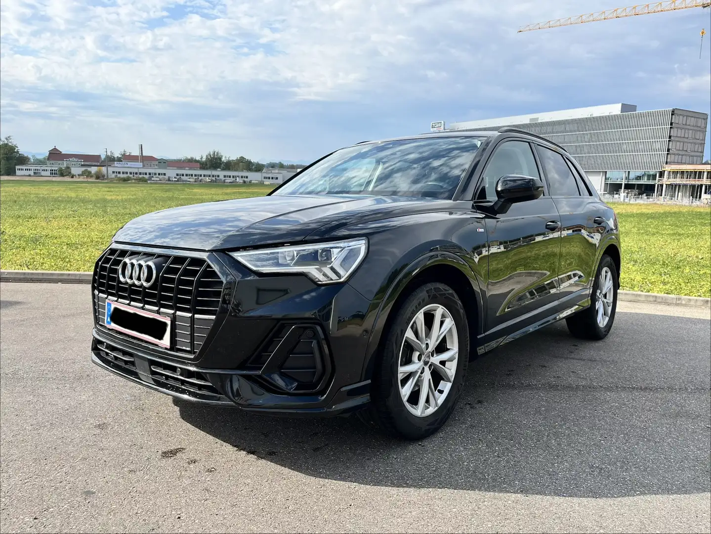 Audi Q3 35 TDI S-line S-tronic - 1