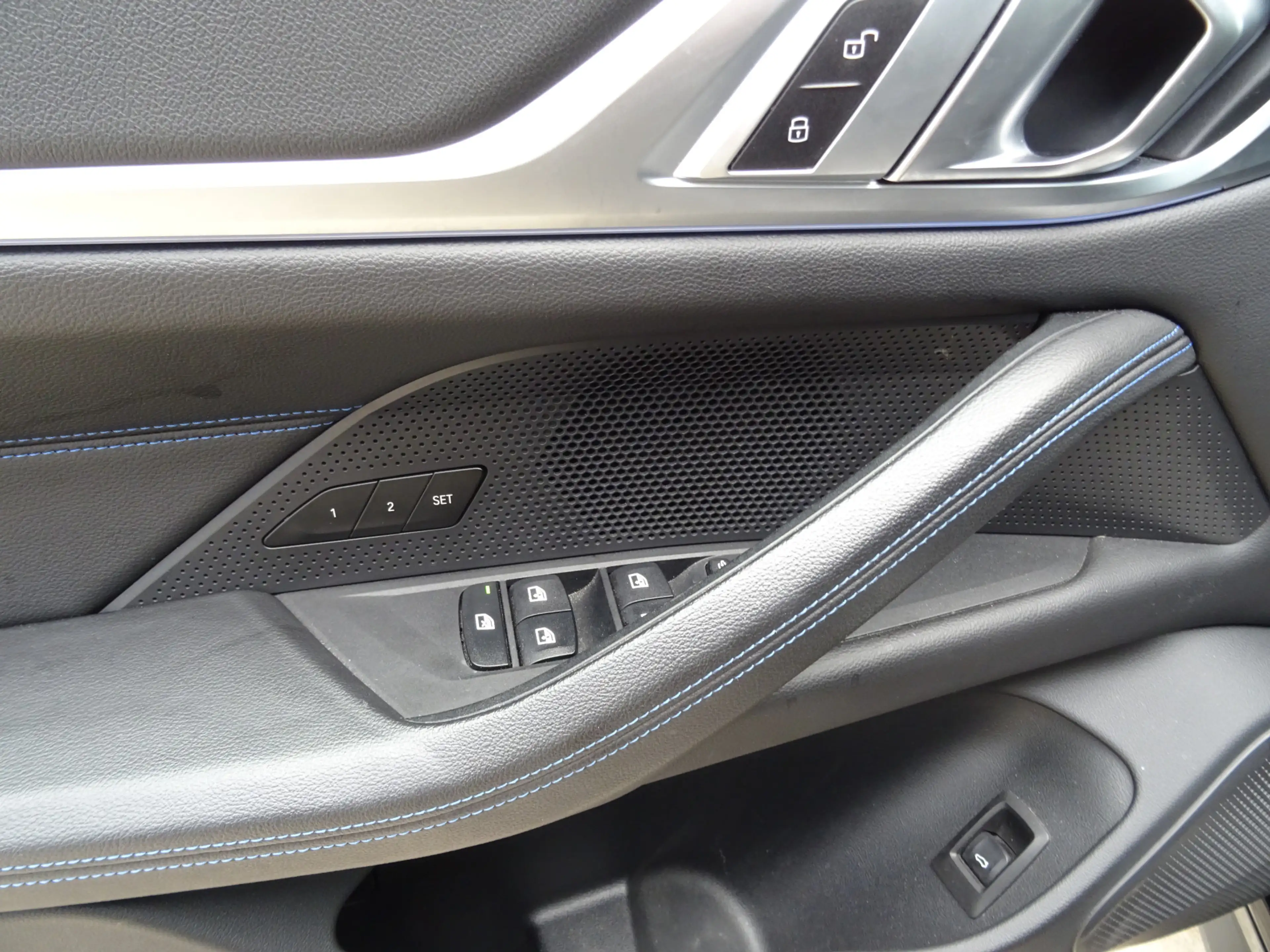 BMW i4 M50 * 544 PK * 84 KW ACCU * LEER !! — photo 9
