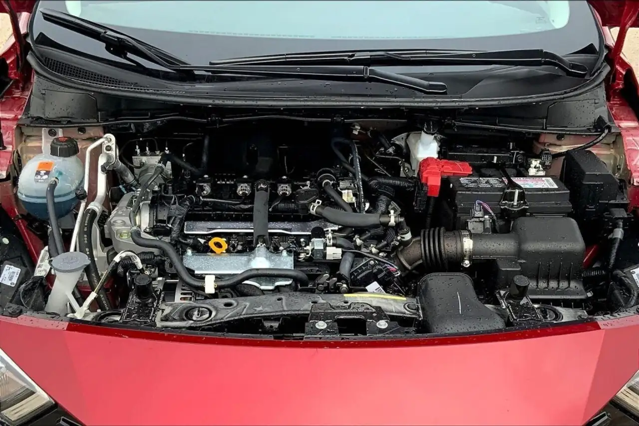 Nissan Versa снимка Nissan Versa