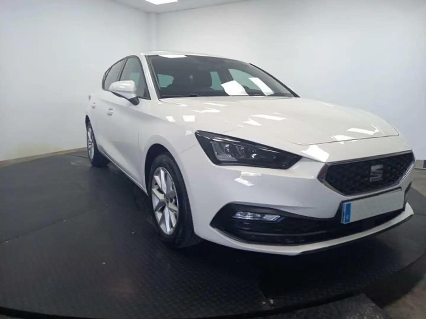 SEAT Leon STYLE GO 2.0 TDI 115CV MT6 E6D Blanc - 2