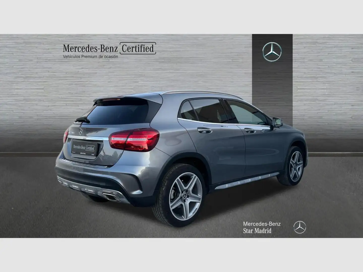 Mercedes-Benz GLA 200 d - 2
