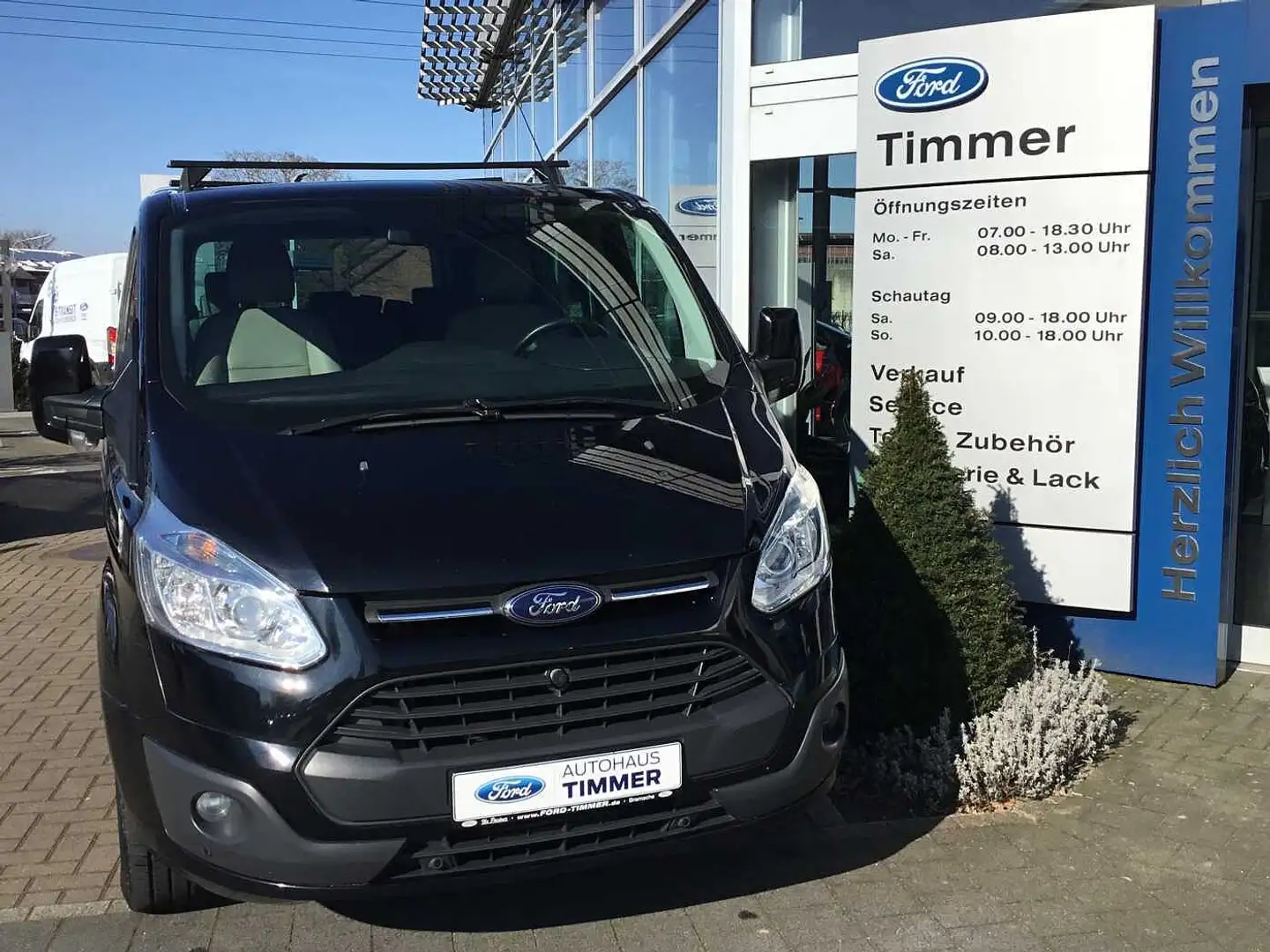 Ford Tourneo Custom 300L1 Titanium Leder, MOTOR NEU Schwarz - 2