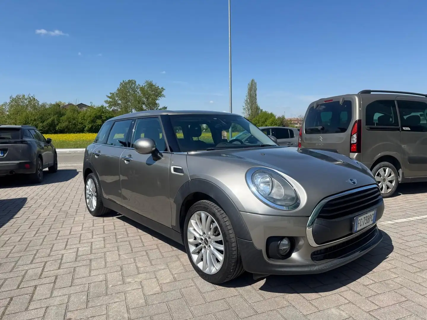 MINI One D Clubman Mini 1.5 One D Business Clubman Automatica Gris - 1