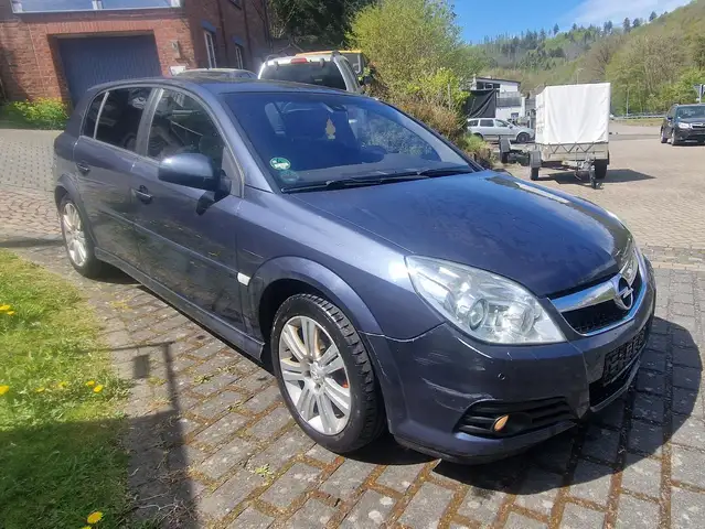 Opel Signum Edition Automatik!Xenon!GSD!PDC!Tüv Neu!