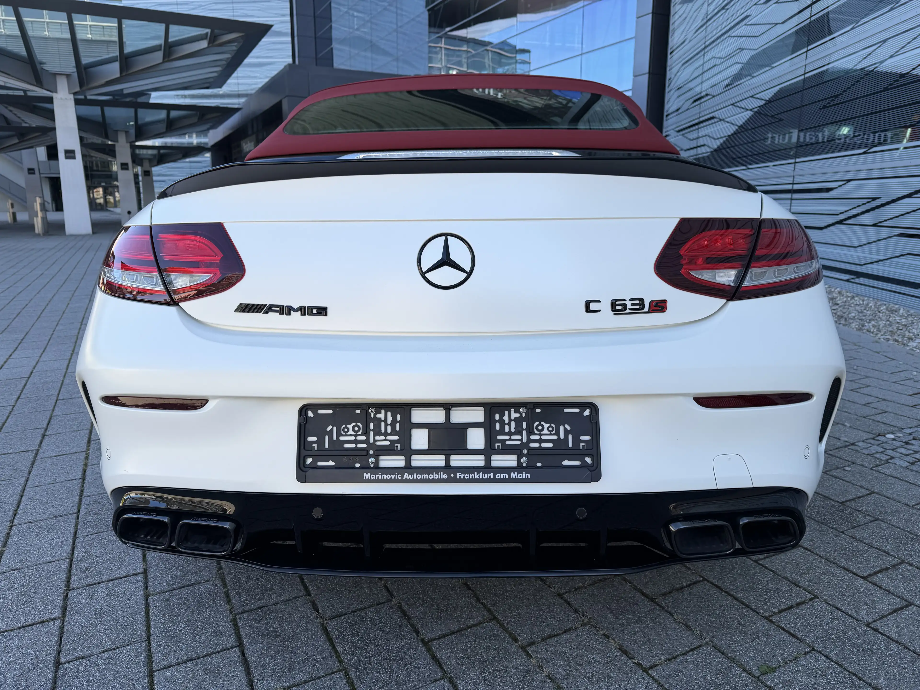 Mercedes-Benz C 63 AMG C 63 S AMG MANUFAKTUR kaschmirweiß magno — photo 4