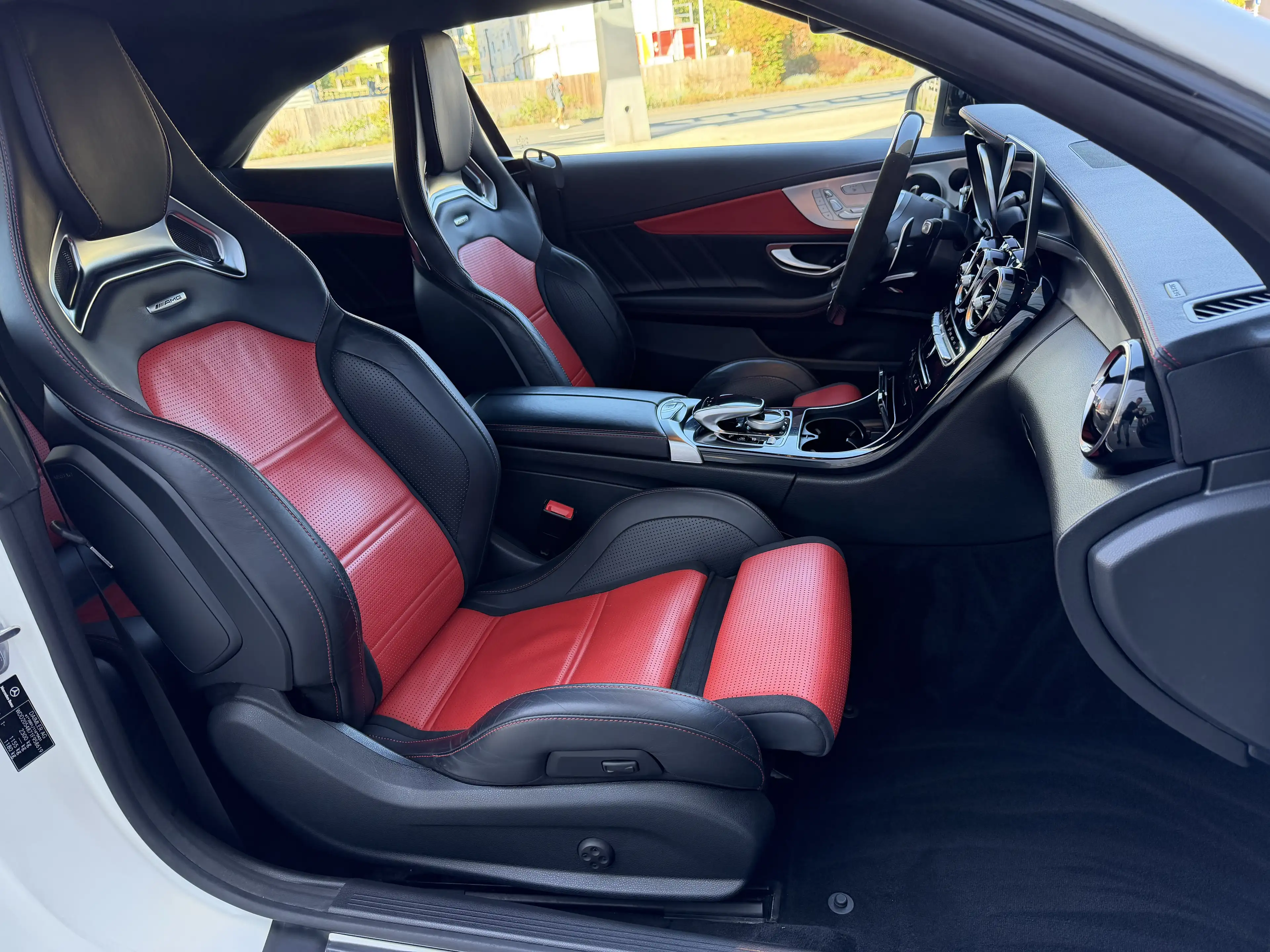 Mercedes-Benz C 63 AMG C 63 S AMG MANUFAKTUR kaschmirweiß magno — photo 9