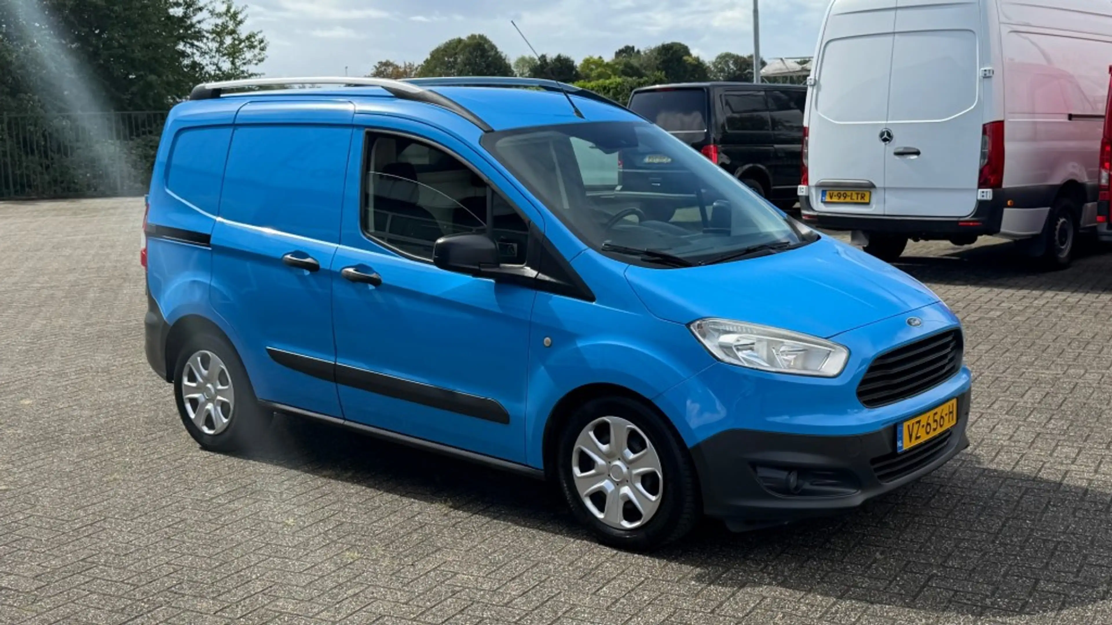 Ford Transit Courier 1.5 TDCI 55KW 75PK EURO 6 AIRCO/ CRUISE CONTROL/ S — photo 3
