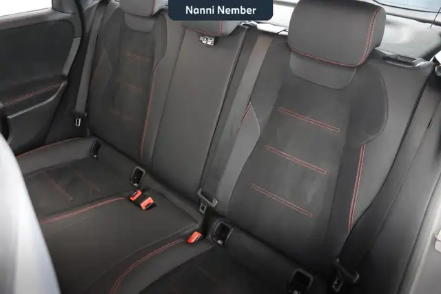 Mercedes-Benz B Class view 14