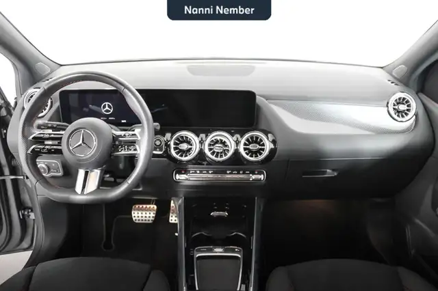 Mercedes-Benz B Class view 10