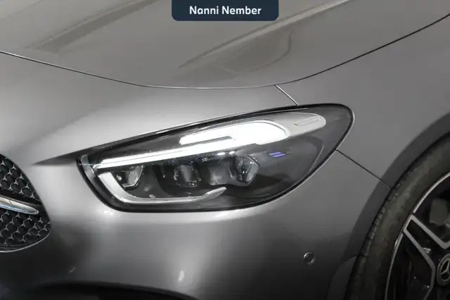 Mercedes-Benz B Class view 5