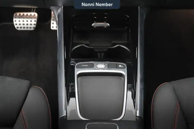 Mercedes-Benz B Class view 12