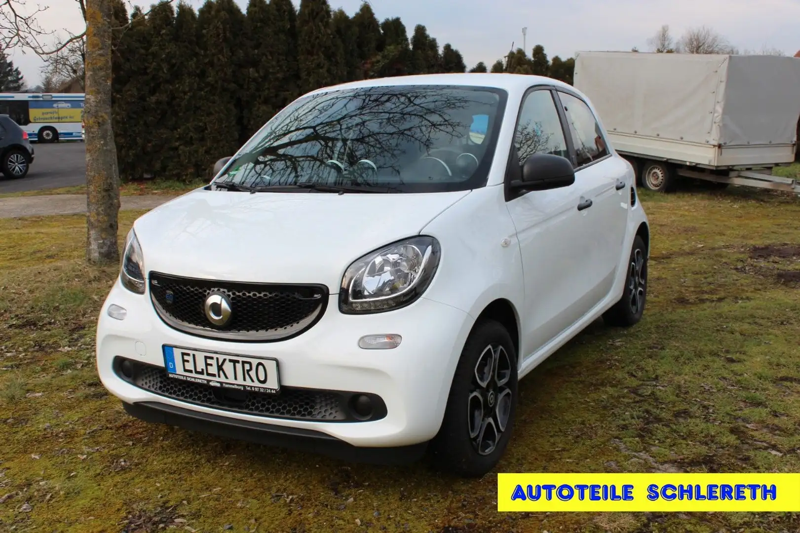 smart forFour electric drive / EQ, HU+AU NEU, DAB Weiß - 1