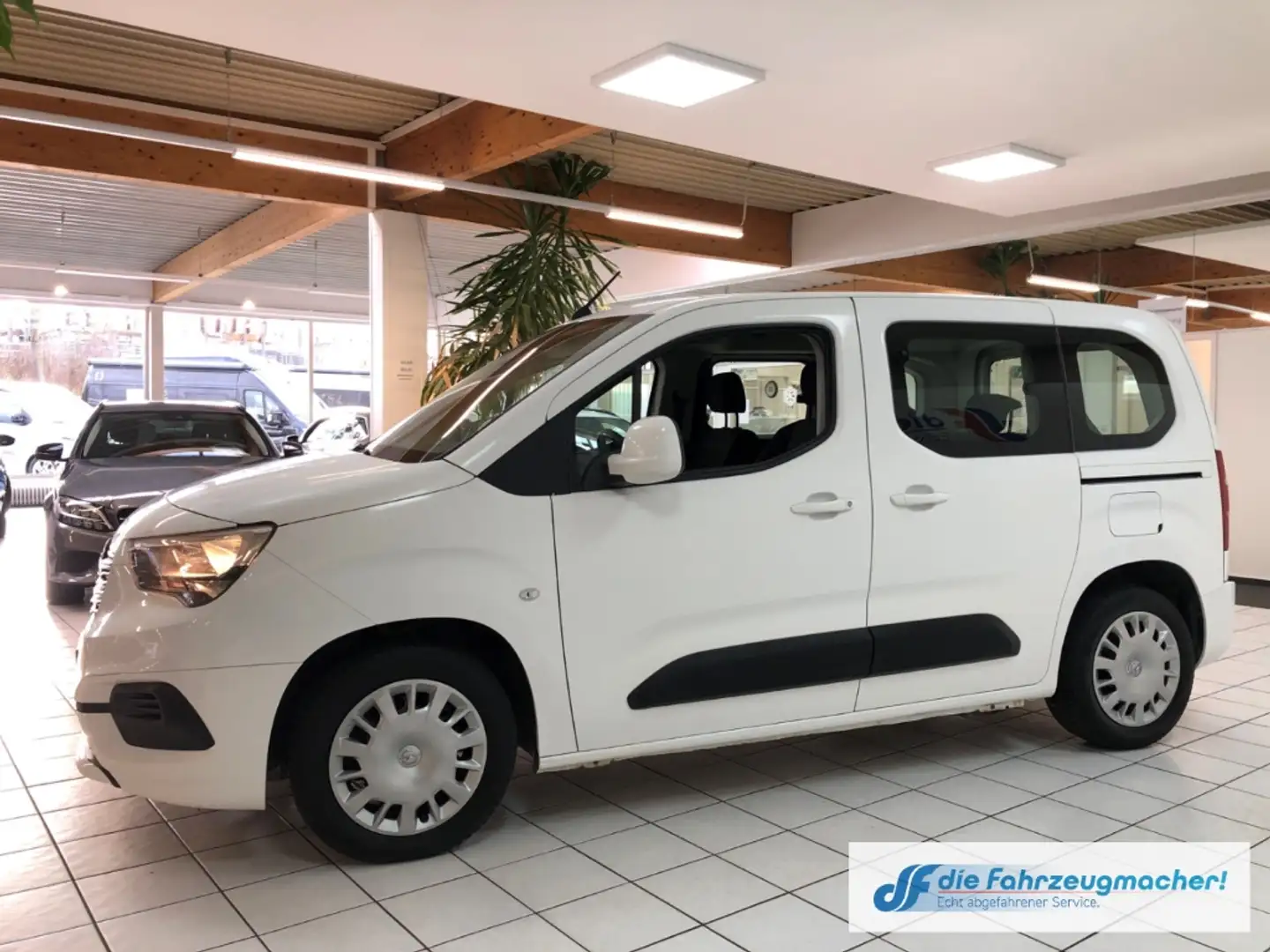Opel Combo Life E Edition 1.5 D EU6d-T Apple CarPlay Android Auto Білий - 2