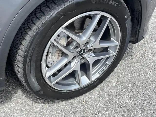 Mercedes-Benz GLC view 11
