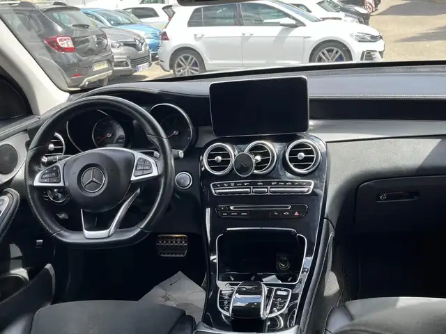 Mercedes-Benz GLC view 8