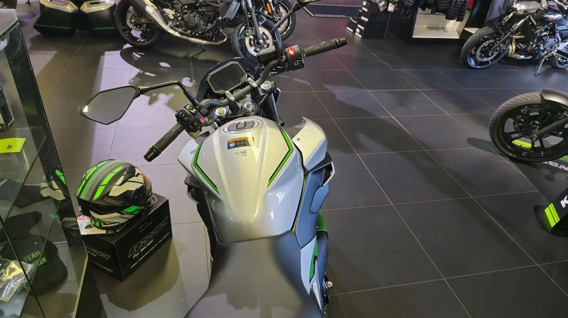 Kawasaki Z7 Hybrid 2024#SOFORT Vert - 2