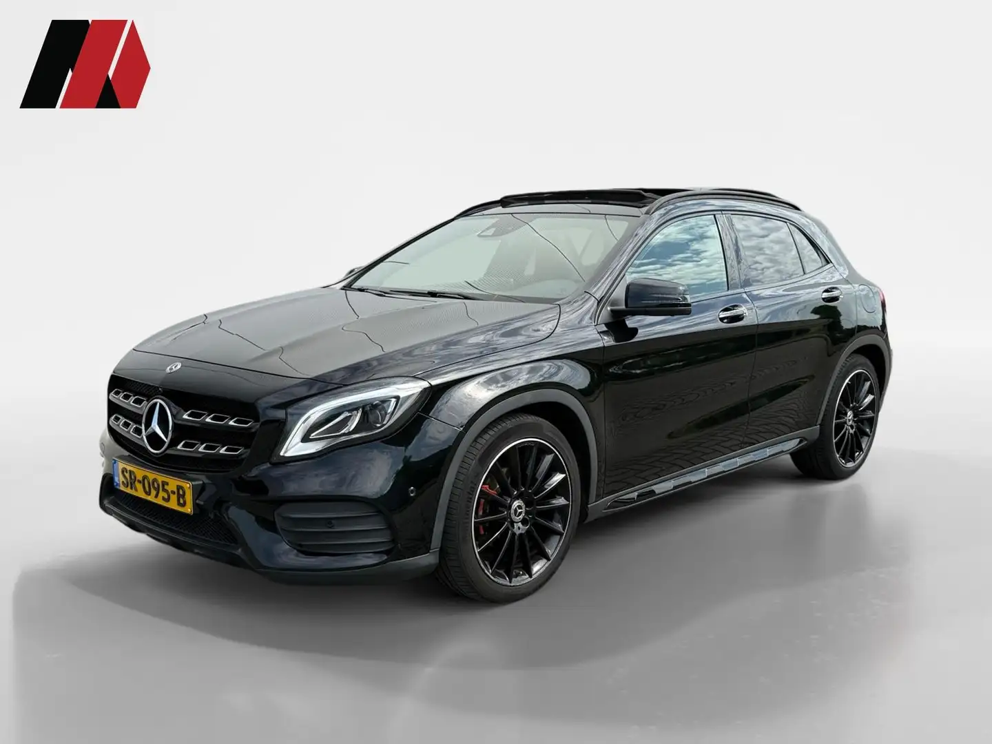 Mercedes-Benz GLA 180 | AMG | Pano | 360 | Memory Negro - 1