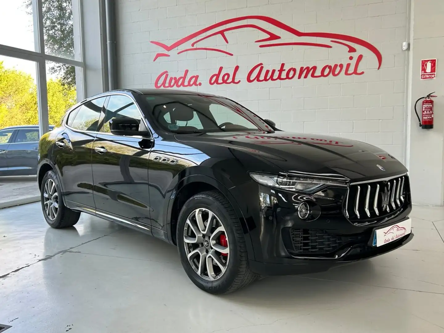 Maserati Levante Executive 3.0 V6 twin turbo 257 kW Negro - 1