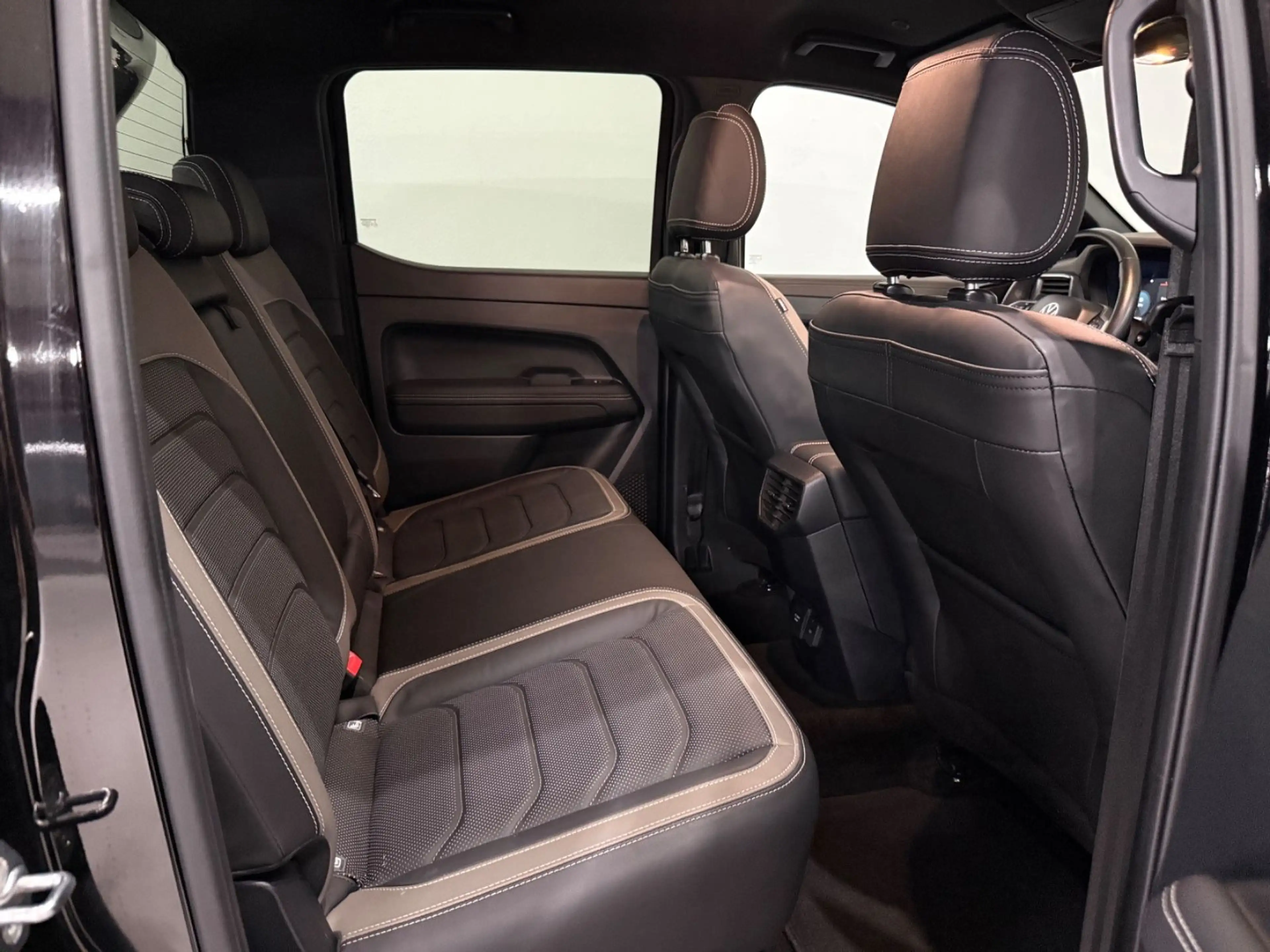 Volkswagen Amarok 3.0 TDI 177 kW Style Doppelkabine 4Motion — photo 10