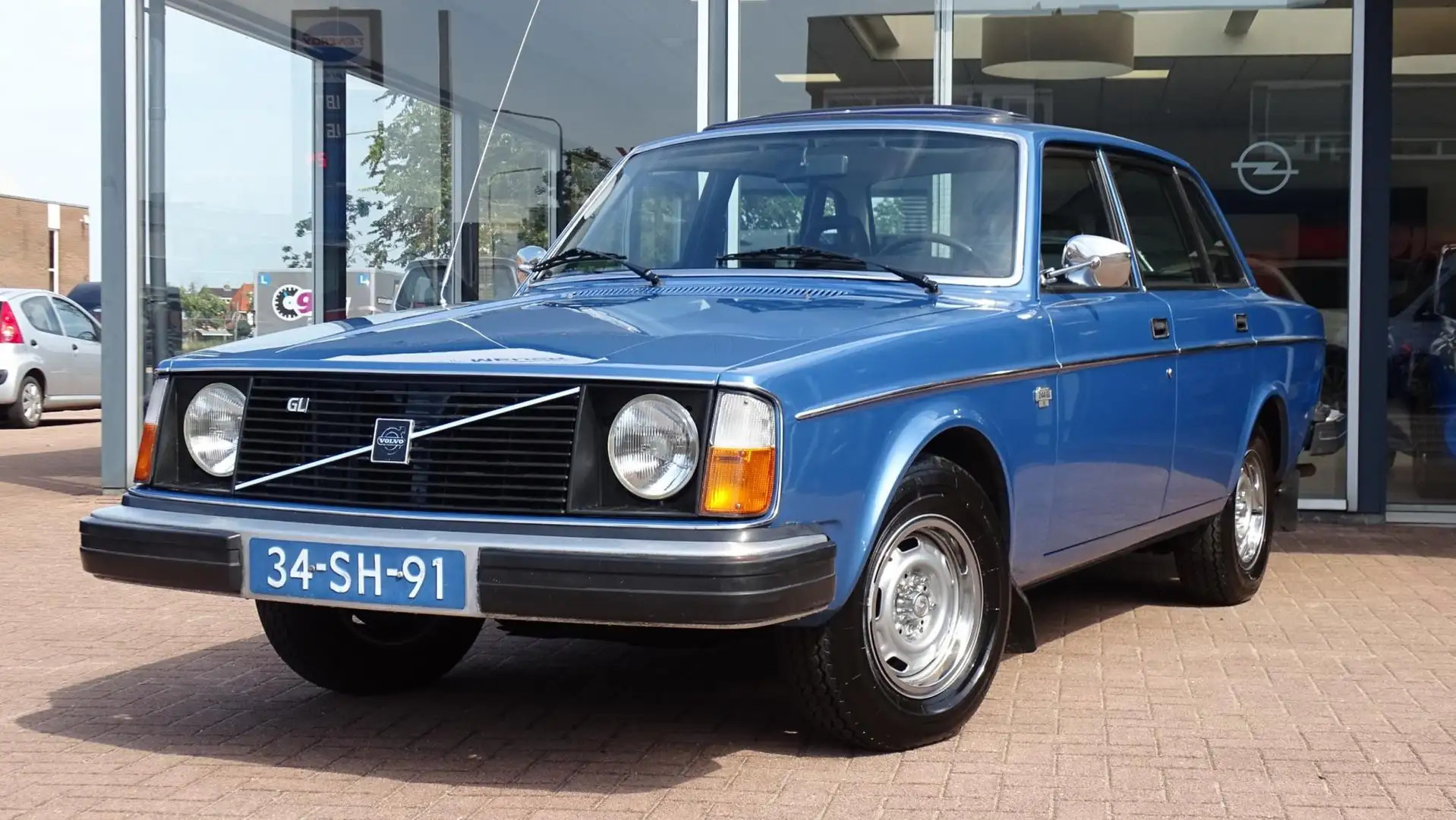 Volvo 244 2.1 GL Automaat | Oldtimer | Schuifdak | Trekhaak plava - 1
