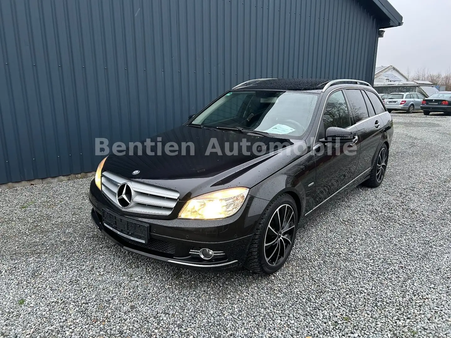 Mercedes-Benz C 180 T BE Avantgarde, Klima,PDC,Navi,SHZ,AHK Schwarz - 2