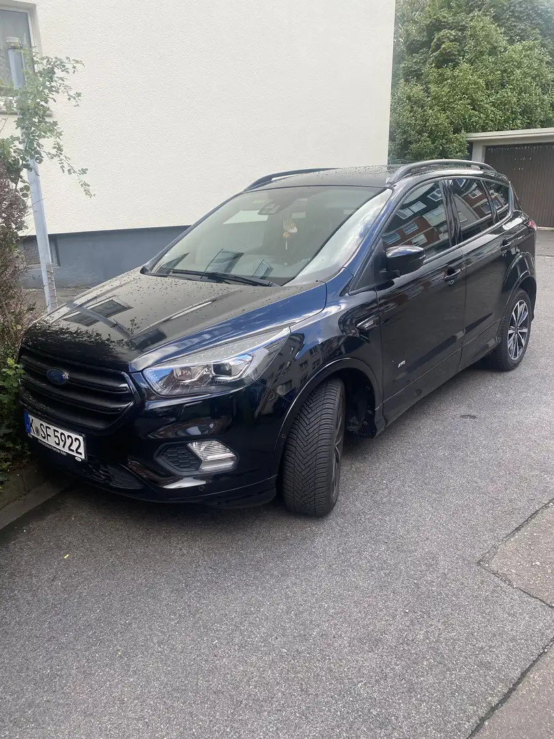 Ford Kuga ST-Line Schwarz - 2