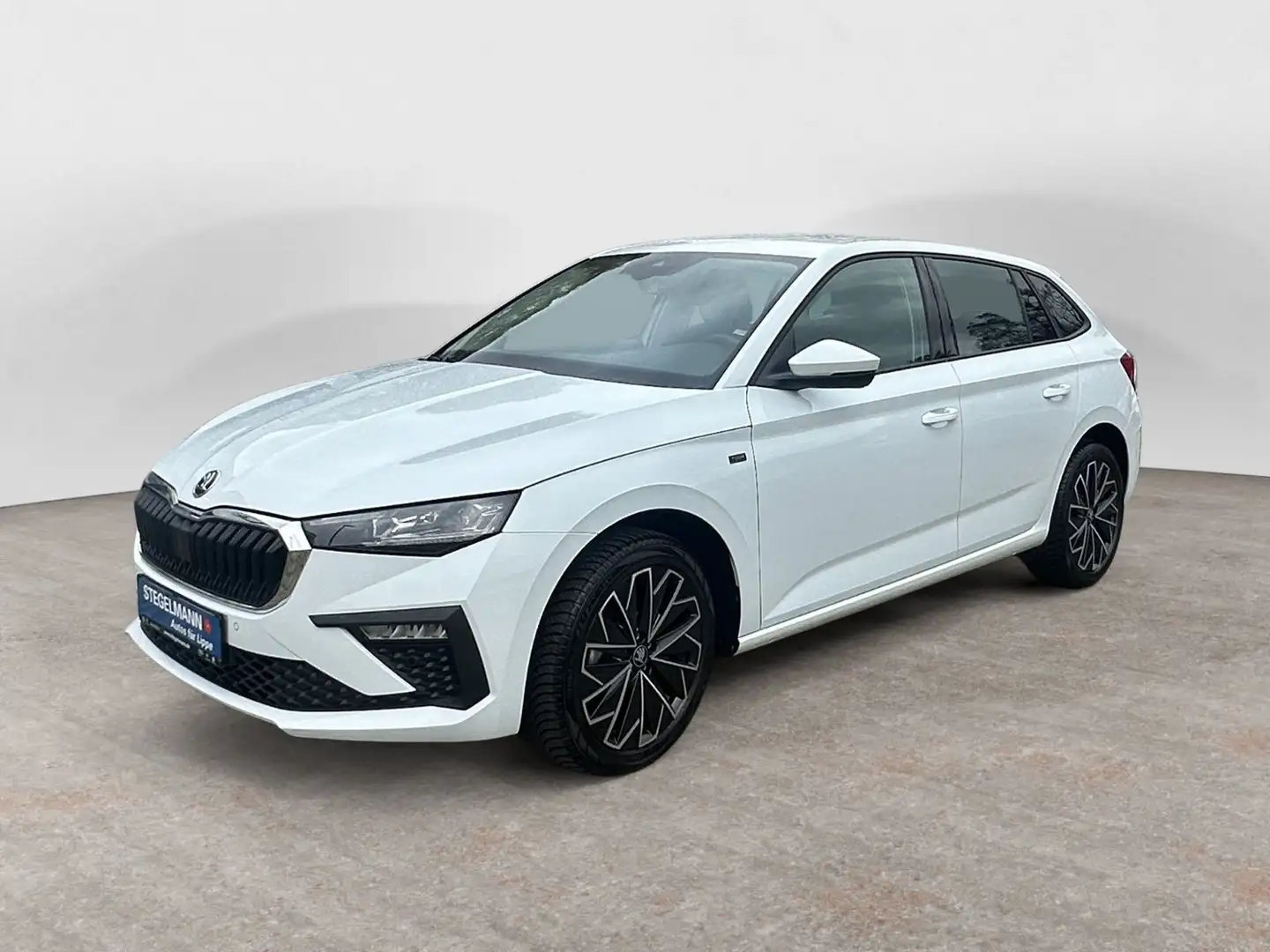 Skoda Scala 1.0 TSI DSG Tour *AHK*Navi*LED* Weiß - 2