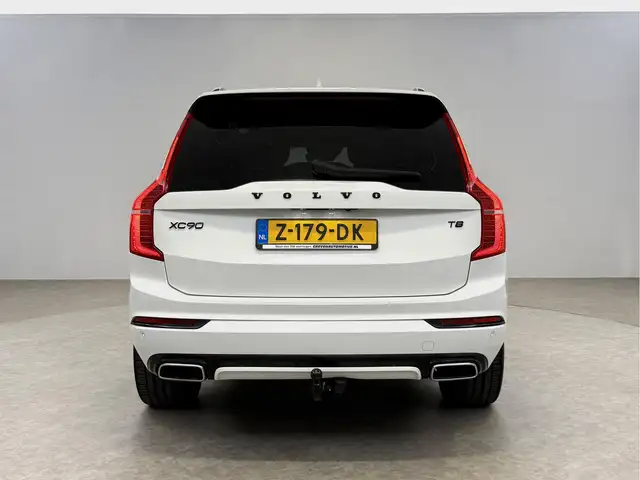 Volvo XC90 view 12