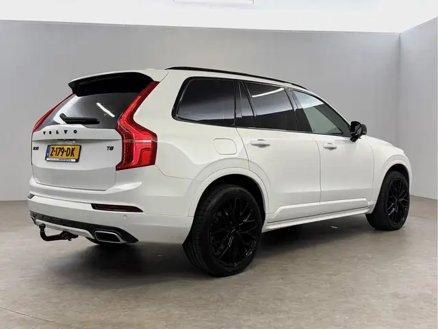 Volvo XC90 view 15