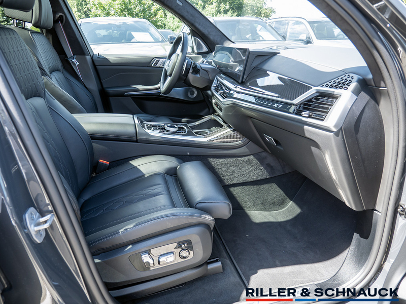 BMW X7 XDRIVE40D — photo 7