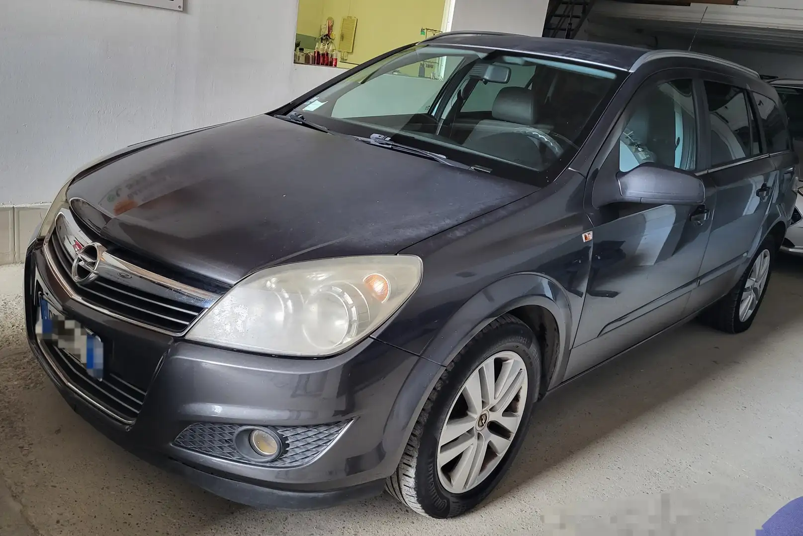 Opel Astra Astra III 2004 SW SW 1.7 cdti Cosmo 110cv - 1