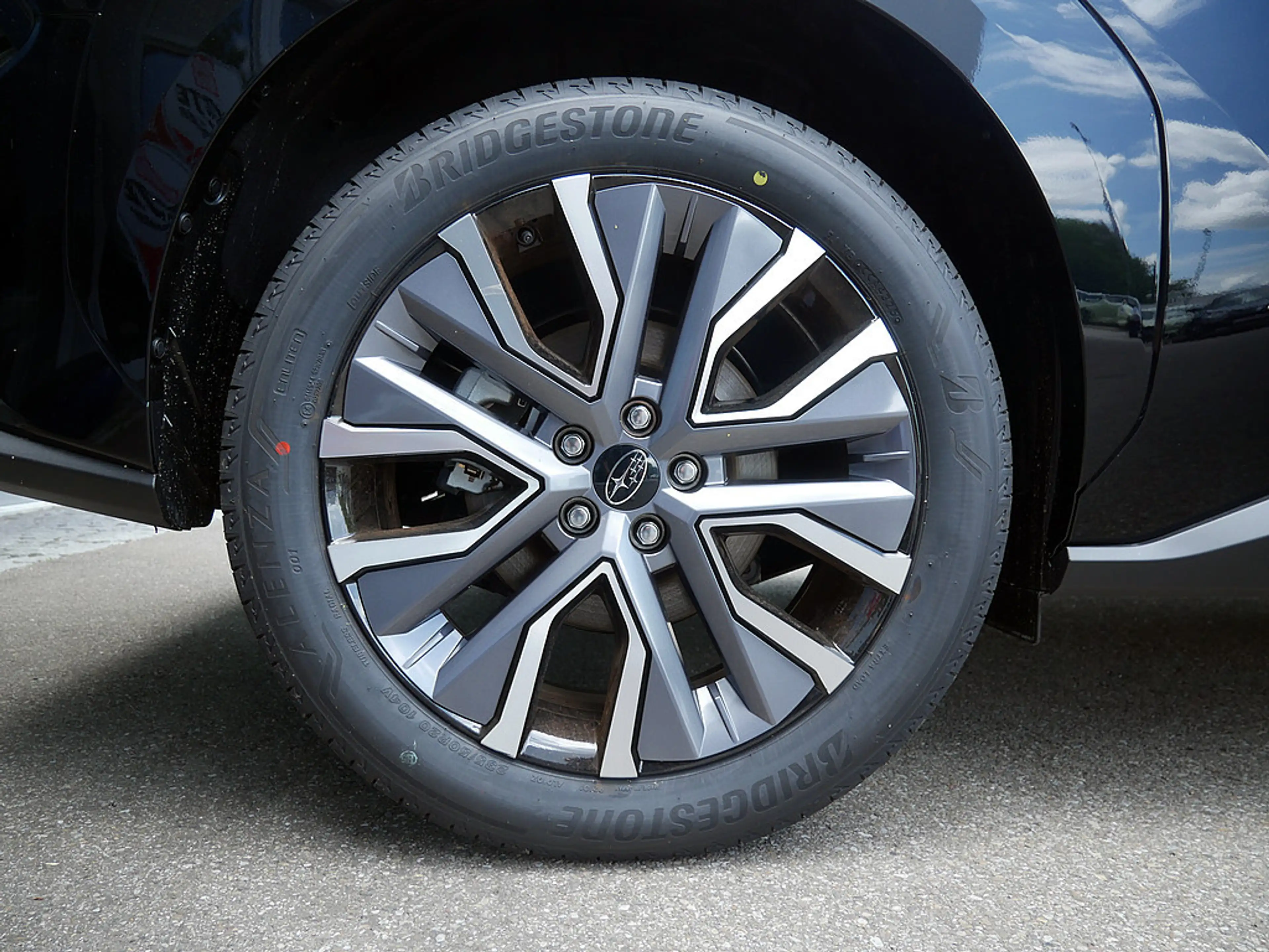 Subaru Solterra 73 AWD Comfort H/K NAVI ACC LED 360° — photo 8