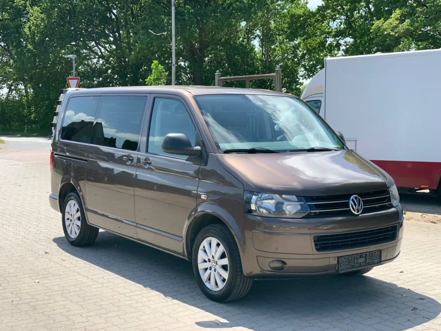 Volkswagen T5 Multivan Startline*Service*Zahnriemen*Tempomat Braun - 1