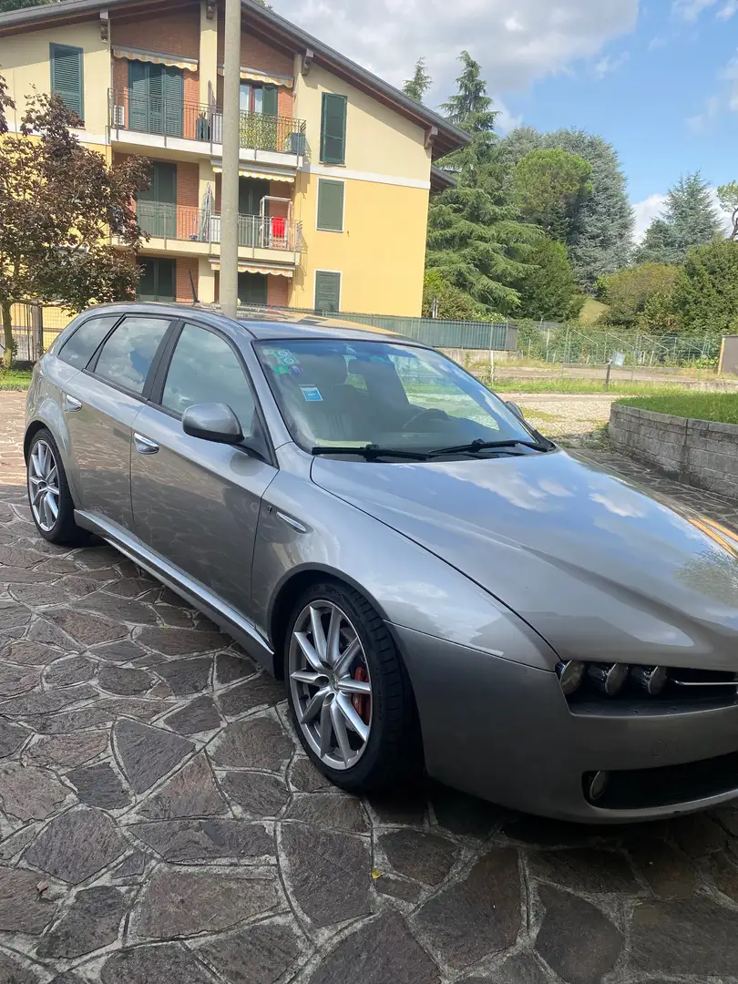 Alfa Romeo 159 SW 2.4 jtdm TI 200cv q-tronic Grigio - 2