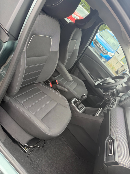 Dacia Sandero Expression/Hagelschaden/Neu Service/Klimaautomatik — photo 28