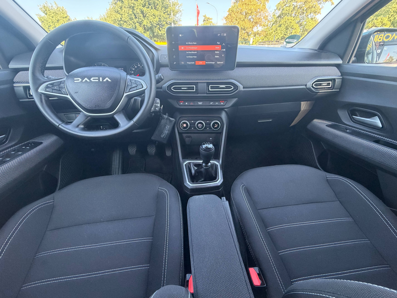 Dacia Sandero Expression/Hagelschaden/Neu Service/Klimaautomatik — photo 20