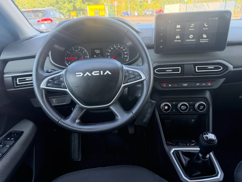 Dacia Sandero Expression/Hagelschaden/Neu Service/Klimaautomatik — photo 19
