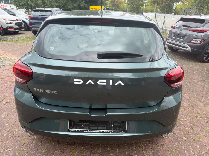 Dacia Sandero Expression/Hagelschaden/Neu Service/Klimaautomatik — photo 7