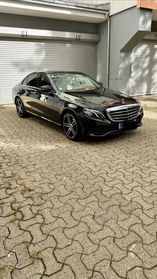 Mercedes-Benz E 220